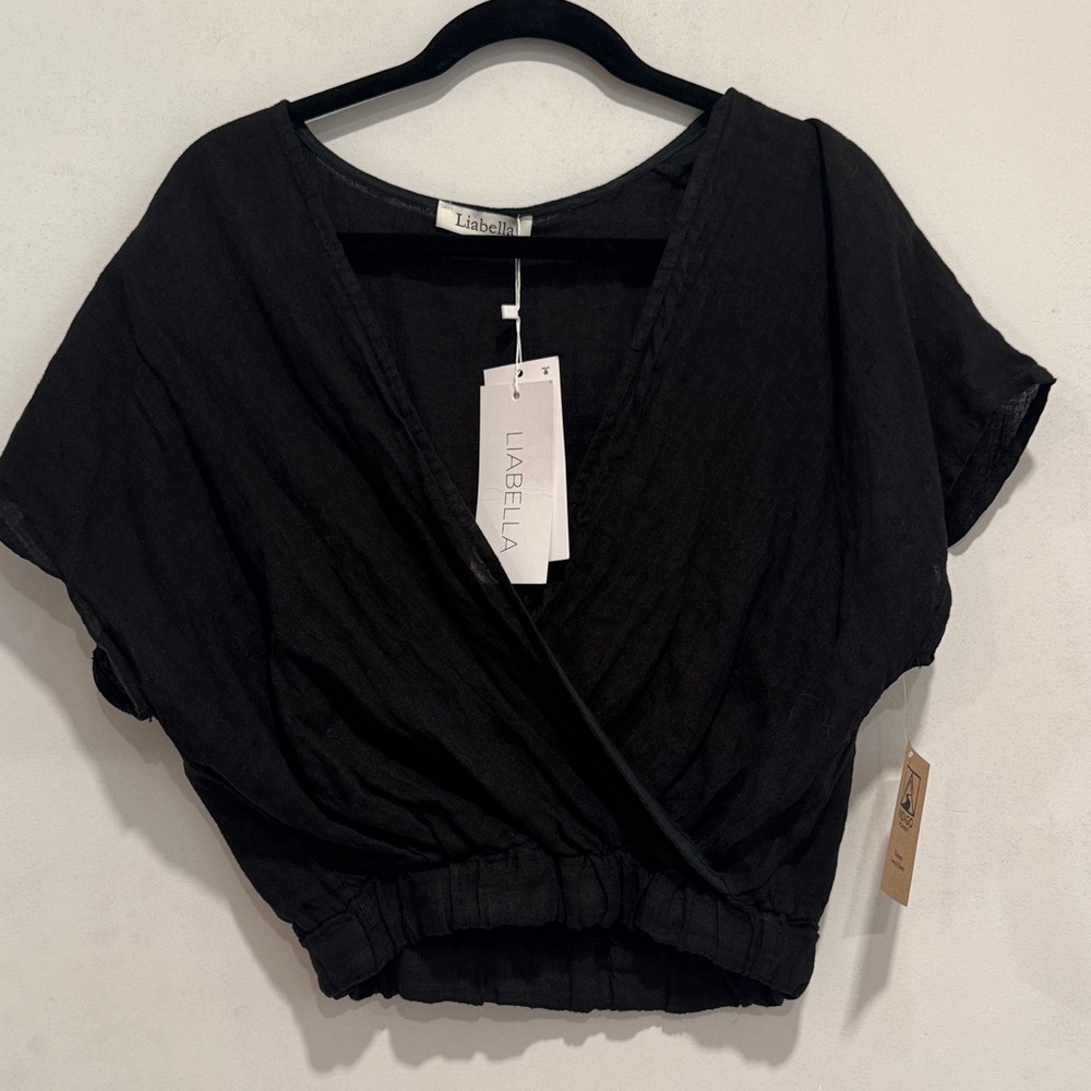 NWT Liabella Size Small linen Elegant Black Short Sleeve Blouse